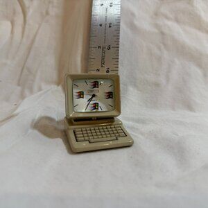 Miniature Windows Computer Clock